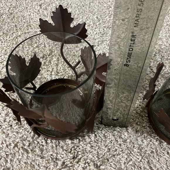 Metal and glass Set of Fall Leaf Candle Holders with led candles - Picture 5 of 7